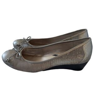 Anne Klein Metallic Gold Loafers Size 8.5